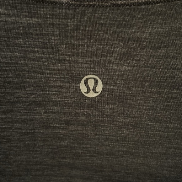 Lululemon Short Sleeve Shirt - Picture 7 of 8